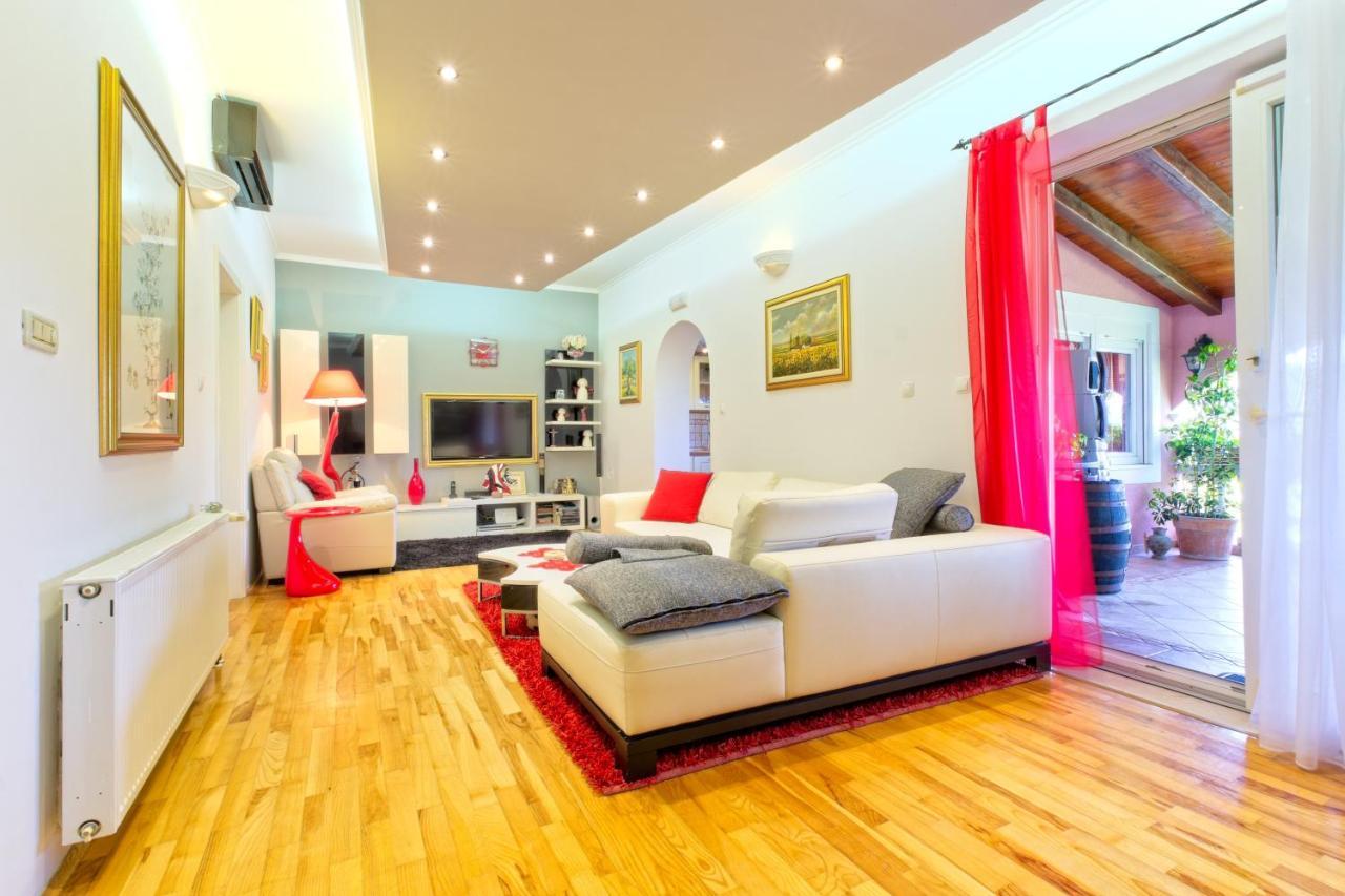 Villa Thousand Roses Lovorno Exterior foto