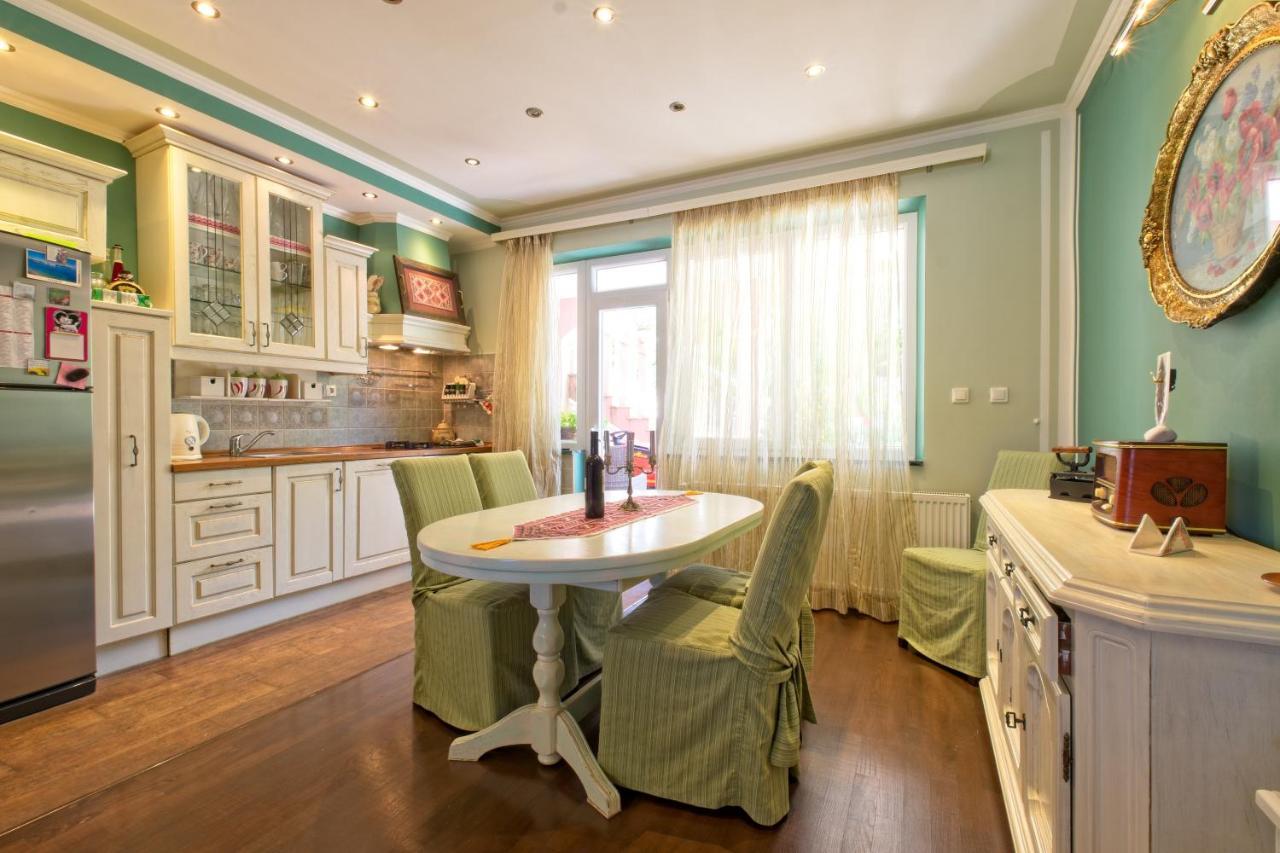 Villa Thousand Roses Lovorno Exterior foto