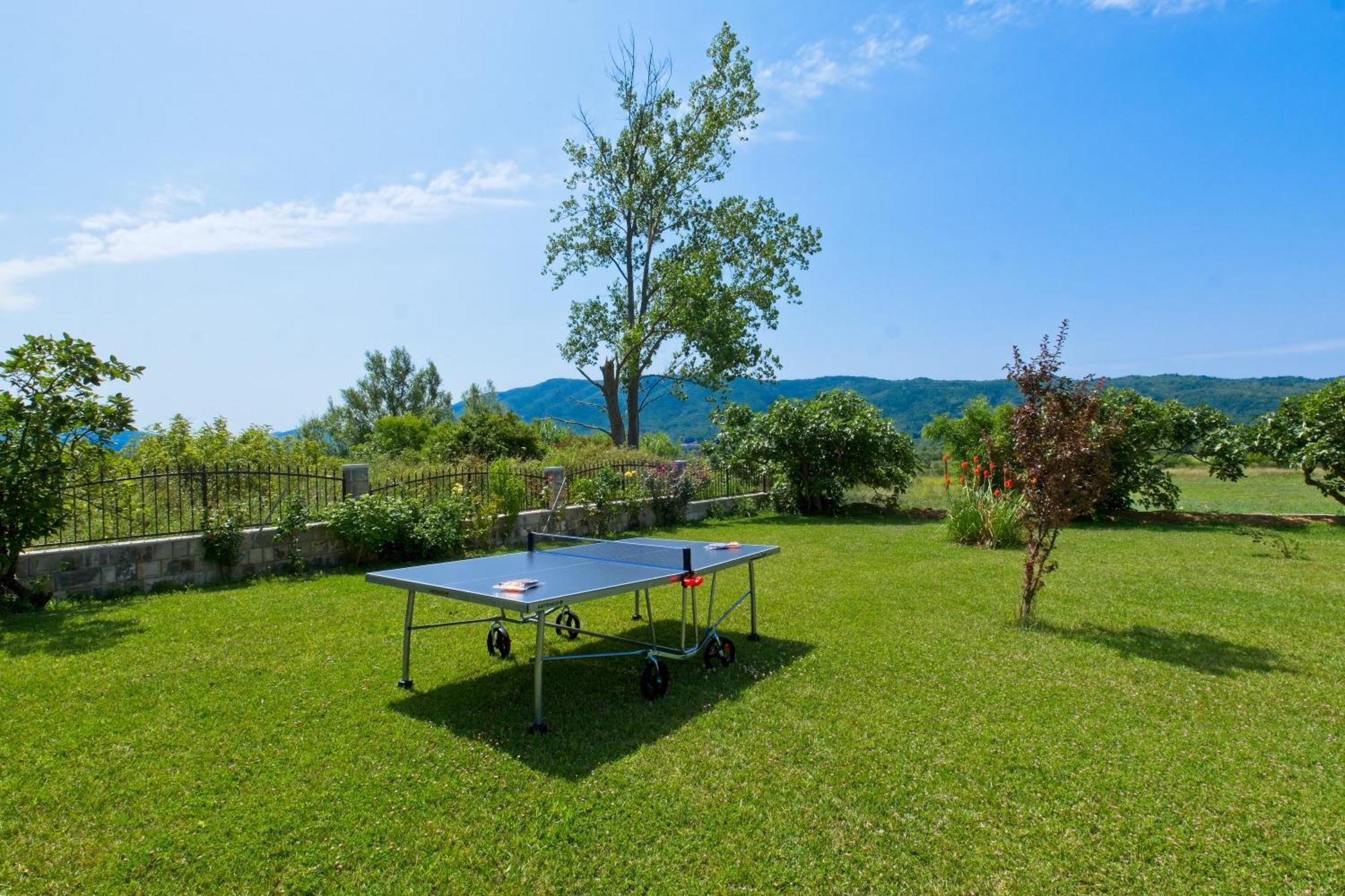 Villa Thousand Roses Lovorno Exterior foto