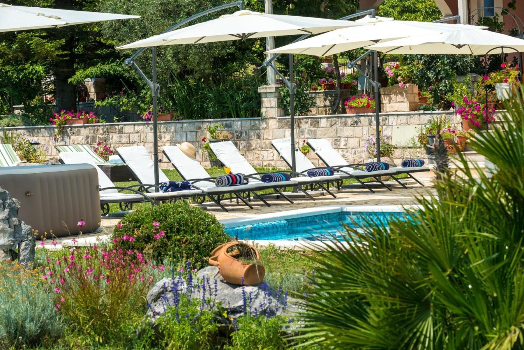Villa Thousand Roses Lovorno Exterior foto